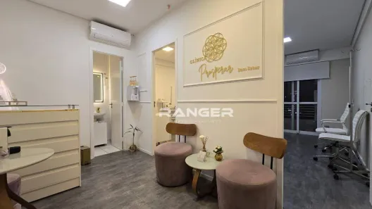 Sala Comercial à venda, 42m² no Vila Mathias, Santos