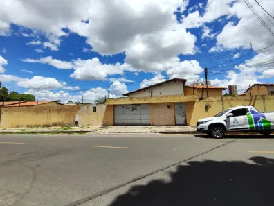 Imóvel Comercial com 4 Quartos para alugar, 600m² no São Cristóvão, Teresina