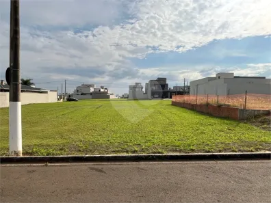 Lote/Terreno à venda, 250m² no Mato Alto, Saltinho