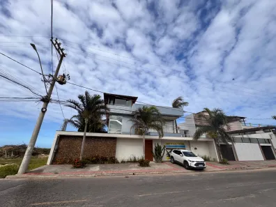 Casa com 3 Quartos à venda, 450m² no Interlagos, Vila Velha