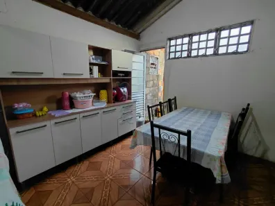 Casa com 3 Quartos à venda, 200m² no Pedro Dorascenzi (Cruz das Posses), Sertãozinho
