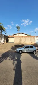Casa com 3 Quartos à venda, 90m² no Parque das Amendoeiras, Goiânia