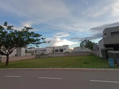 Lote/Terreno à venda, 484m² no Fazenda Vau das Pombas, Goiânia