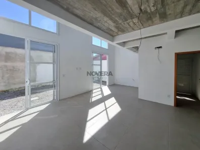 Sobrado com 2 Quartos à venda, 110m² no Laranjal, Pelotas