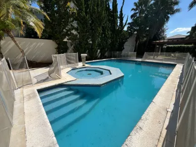 Casa de Condomínio com 5 Quartos para alugar, 500m² no Vila Oliveira, Mogi das Cruzes