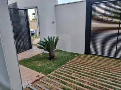 Casa com 3 Quartos à venda, 185m² no Grand Ville, Uberlândia