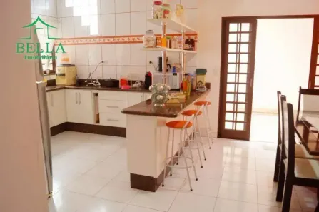 Sobrado com 3 Quartos à venda, 285m² no Vila Menino Jesus, Caçapava
