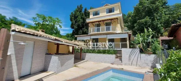 Casa de Condomínio com 4 Quartos à venda, 270m² no Maceió, Niterói
