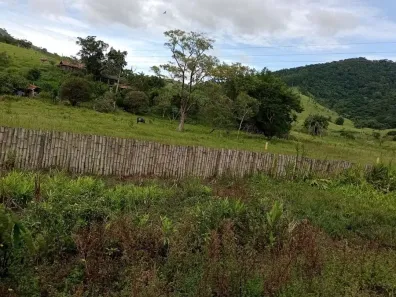 Fazenda/Sítio com 2 Quartos à venda, 250m² no Espírito Santo, Paraibuna