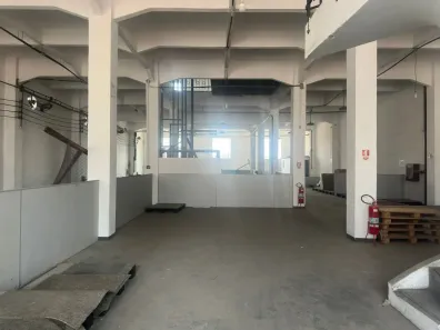 Galpão/Depósito/Armazém à venda, 1800m² no Santo Cristo, Rio de Janeiro