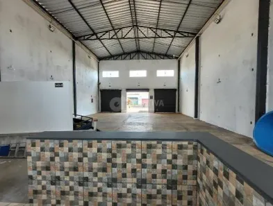Galpão/Depósito/Armazém à venda, 140m² no Santa Luzia, Uberlândia