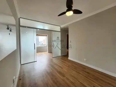 Apartamento com 2 Quartos para alugar, 68m² no Centro, São José dos Campos