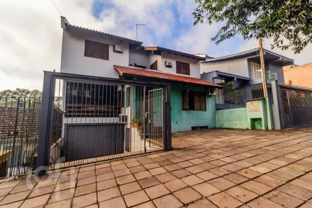 Casa com 5 Quartos à venda, 335m² no Chácara das Pedras, Porto Alegre