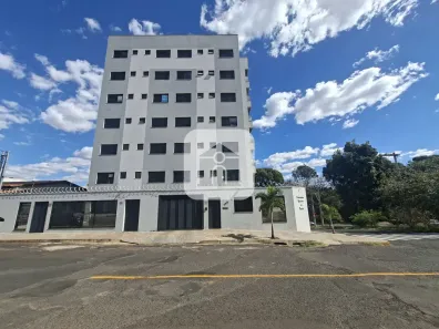 Apartamento com 2 Quartos para alugar, 65m² no Daniel Fonseca, Uberlândia