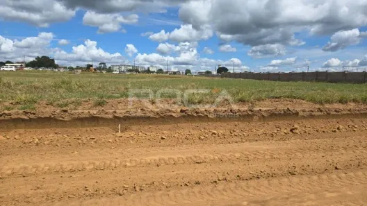 Lote/Terreno à venda, 300m² no Jardim Bandeirantes, São Carlos