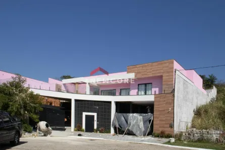 Casa de Condomínio com 6 Quartos à venda, 500m² no Campo Grande, Rio de Janeiro