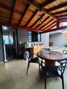 Casa com 3 Quartos à venda, 210m² no São Francisco, São José do Rio Preto