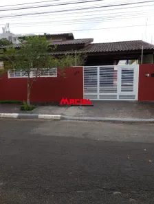 Casa com 3 Quartos à venda, 246m² no Sumaré, Caraguatatuba