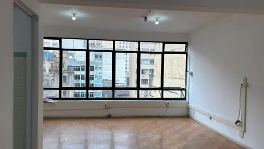 Sala Comercial à venda, 36m² no Centro Histórico, Porto Alegre