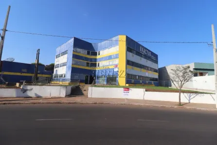 Imóvel Comercial para alugar, 1474m² no Boa Vista, Londrina