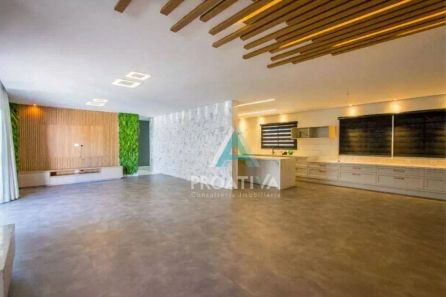 Sobrado com 3 Quartos para venda ou aluguel, 477m² no Vila Gilda, Santo André