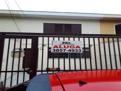 Sobrado com 3 Quartos para alugar, 130m² no Vila Carbone, São Paulo