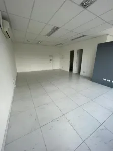 Sala Comercial à venda, 49m² no Sítio Tamboré Alphaville, Barueri