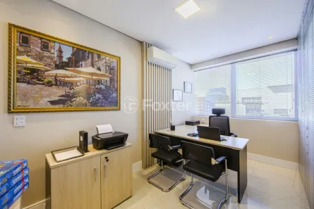 Sala Comercial à venda, 33m² no Mont Serrat, Porto Alegre
