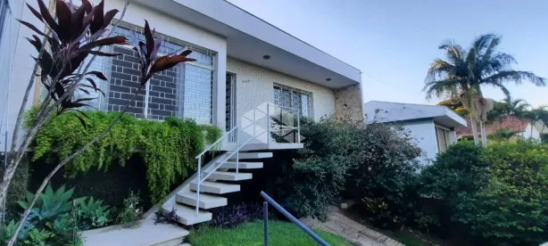 Casa com 3 Quartos à venda, 227m² no Três Figueiras, Porto Alegre