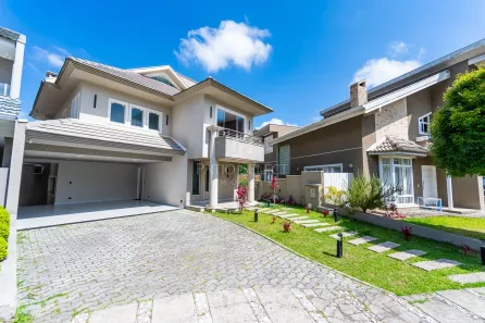 Casa de Condomínio com 4 Quartos à venda, 360m² no Uberaba, Curitiba
