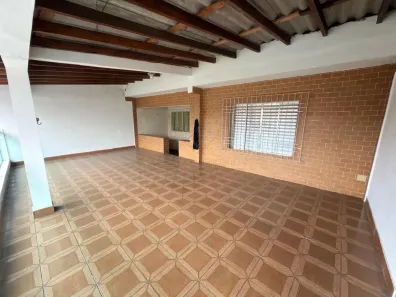 Sobrado com 2 Quartos para alugar, 275m² no Jardim Irene, Santo André