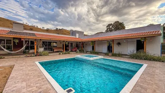 Fazenda/Sítio com 3 Quartos à venda, 288m² no , São Bento do Sapucaí