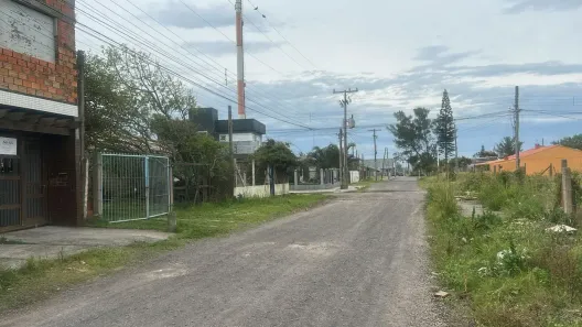Lote/Terreno à venda, 250m² no Capão da Canoa, Capão da Canoa