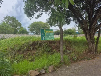 Lote/Terreno à venda, 720m² no Cinqüentenário, Caxias do Sul