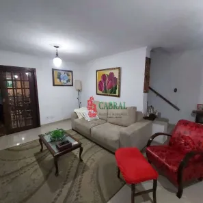 Sobrado com 5 Quartos à venda, 241m² no Vila Nilo, São Paulo