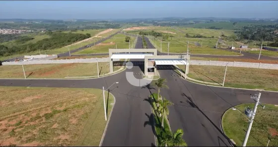 Lote/Terreno à venda, 250m² no Jardim Sao Lucas, Salto de Pirapora
