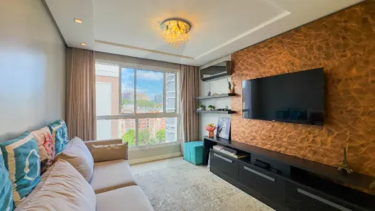 Apartamento com 2 Quartos para alugar, 76m² no Passo da Areia, Porto Alegre