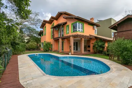 Casa de Condomínio com 4 Quartos para alugar, 350m² no Lagoa da Conceição, Florianópolis