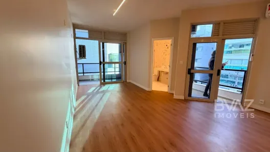 Apartamento com 3 Quartos à venda, 210m² no Algodoal, Cabo Frio