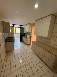 Apartamento com 3 Quartos para alugar, 140m² no Nova Esperança, Manaus