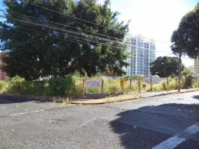 Lote/Terreno para alugar, 372m² no Vigilato Pereira, Uberlândia