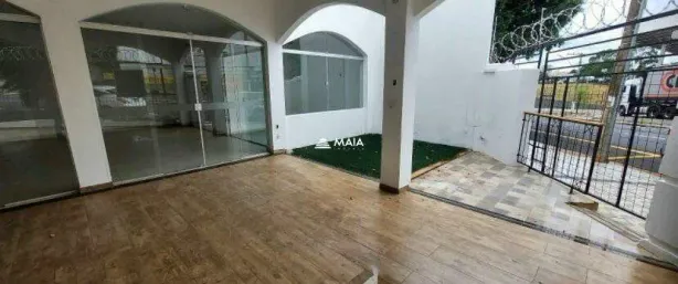 Sala Comercial para alugar, 240m² no Santa Maria, Uberaba