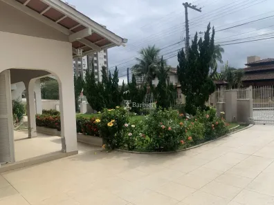 Casa com 4 Quartos à venda, 378m² no Escola Agrícola, Blumenau