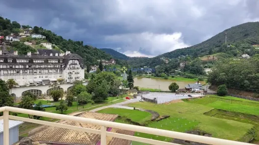Casa com 6 Quartos à venda, 553m² no Quitandinha, Petrópolis