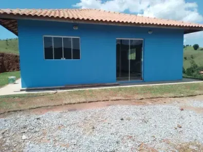 Fazenda/Sítio com 2 Quartos à venda, 100m² no Área Rural de Paraibuna, Paraibuna