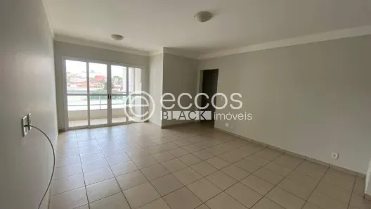 Apartamento com 3 Quartos à venda, 98m² no São Benedito, Uberaba