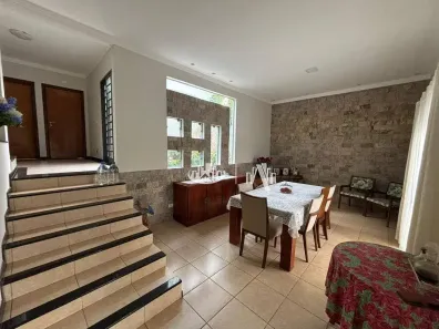 Casa com 4 Quartos à venda, 321m² no Andrade, Londrina