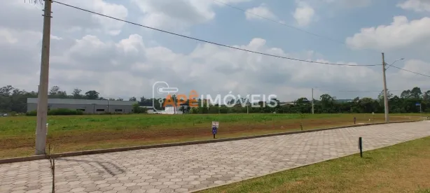 Lote/Terreno à venda, 376m² no Primeira Linha, Criciúma