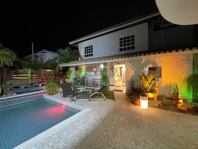 Casa de Condomínio com 4 Quartos à venda, 300m² no Itapuã, Salvador