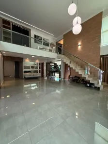 Casa de Condomínio com 4 Quartos à venda, 330m² no Esperança, Londrina